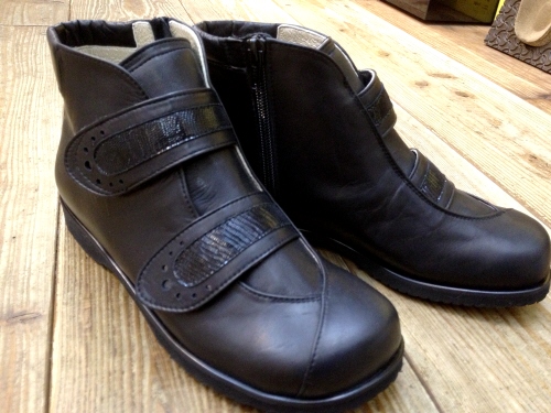 Beβer〔ベッサー〕　ハイカットウォーキング